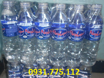 Nước uống đóng chai giá rẻ